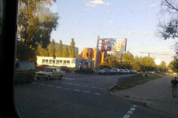 В оккупированном Донецке собираются безумные очереди за газом, появились фото В оккупированном Донецке собираются безумные очереди за газом, появились фото