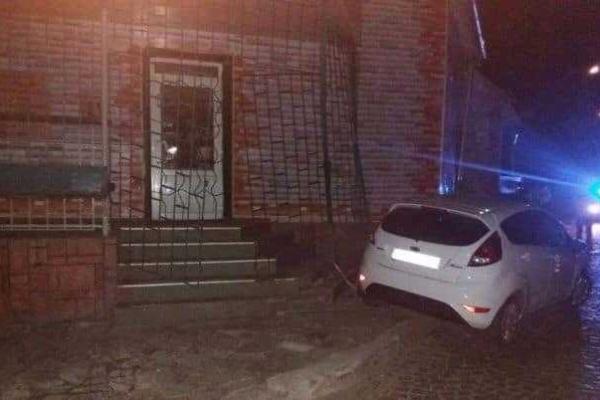 Появились фото с места ДТП в Мукачево с участием пьяного прокурора