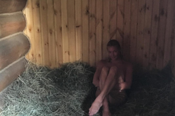 Балерина Волочкова гневно высказалась по поводу критики в свой адрес