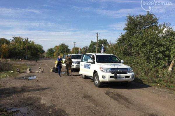 В Волновахе произошел шокирующий инцидент: женщины пытались встать на пути отвода украинских бойцов В Волновахе произошел шокирующий инцидент: женщины пытались встать на пути отвода украинских бойцов
