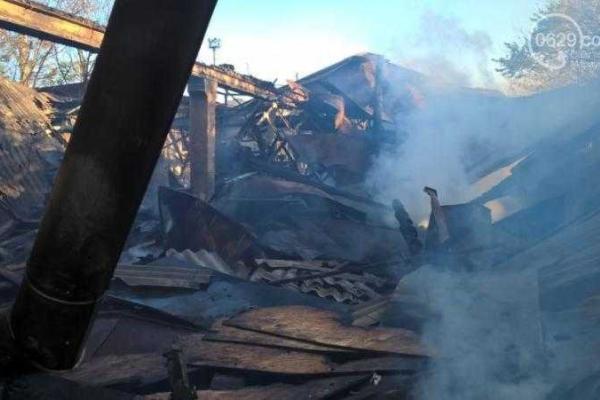 В Мариуполе произошел масштабный пожар: горел деревообрабатывающий цех В Мариуполе произошел масштабный пожар: горел деревообрабатывающий цех