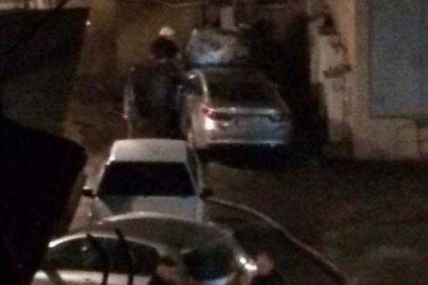 В центре Харькова подожгли автомобиль В центре Харькова подожгли автомобиль