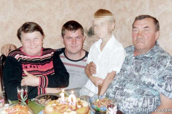 В Дебальцево вспомнили жертву путинских нелюдей: женщину нашли с отрезанными конечностями В Дебальцево вспомнили жертву путинских нелюдей: женщину нашли с отрезанными конечностями