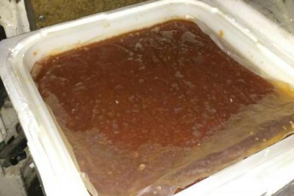 На Луганщині затримали авто, яким перевозили в об'їзд блокпостів консерви та червону ікру На Луганщині затримали авто, яким перевозили в об'їзд блокпостів консерви та червону ікру