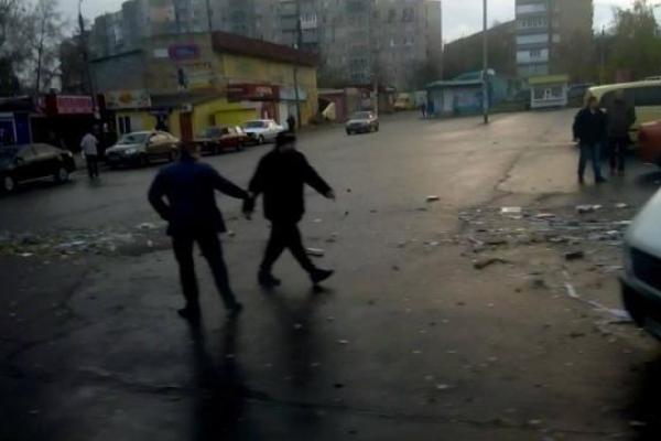 "Заплатите, и этот взрыв станет последним": у хозяев взорванных в Донецке киосков вымогают деньги "Заплатите, и этот взрыв станет последним": у хозяев взорванных в Донецке киосков вымогают деньги