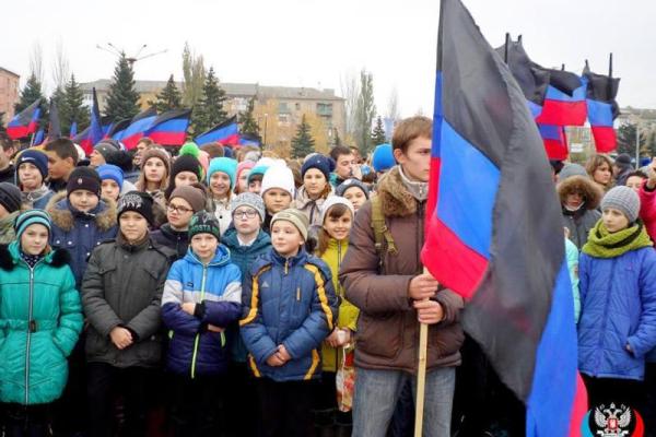 В Сети высмеяли жалкую попытку празднования донецкими оккупантами 7 ноября