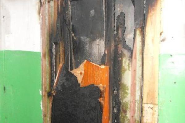 В Каменском случился страшный пожар в многоэтажке: появились фото В Каменском случился страшный пожар в многоэтажке: появились фото