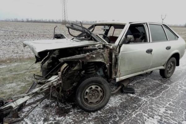 Возле КПВВ "Марьинка" случилось ужасное ДТП, есть много пострадавших Возле КПВВ "Марьинка" случилось ужасное ДТП, есть много пострадавших