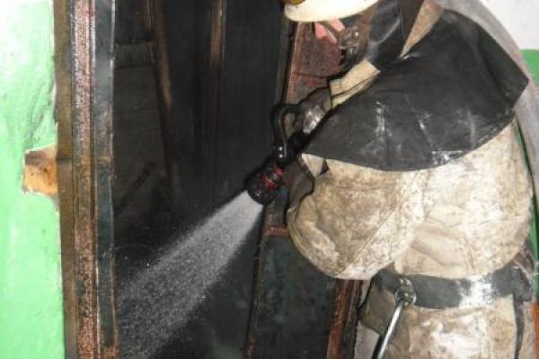 В Каменском случился страшный пожар в многоэтажке: появились фото В Каменском случился страшный пожар в многоэтажке: появились фото