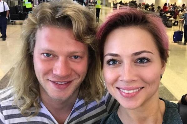 Актриса Настасья Самбурская заинтриговала поклонников новым снимком