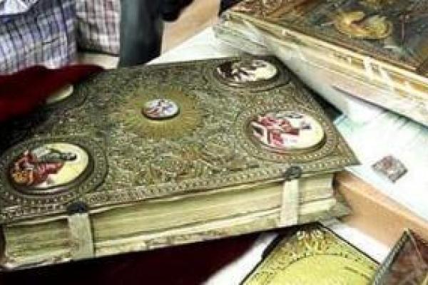 В Киеве нашли квартиру с "кладом" Азарова