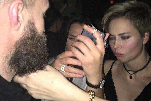 Актриса Настасья Самбурская заинтриговала поклонников странным снимком