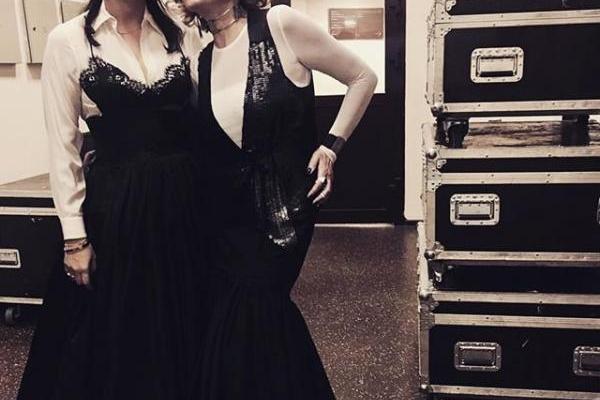 Певица Лайма Вайкуле поразила фанатов внешним видом