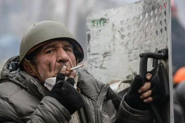 Батальон "Айдар" потерял одного из своих бойцов на передовой в Донбассе Батальон "Айдар" потерял одного из своих бойцов на передовой в Донбассе