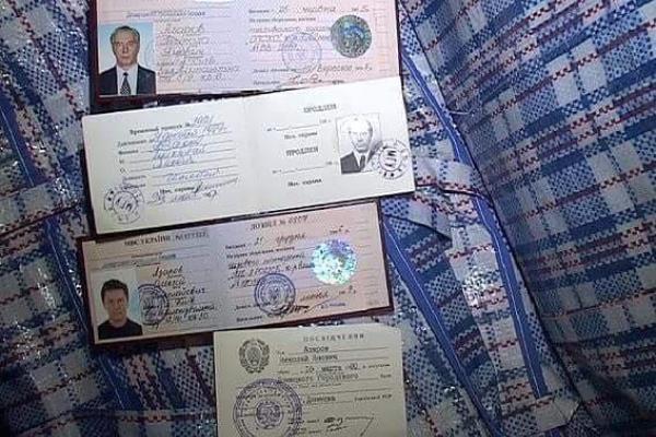 Названа оценочная стоимость вещей из квартиры Азарова