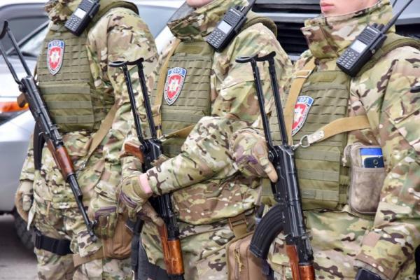 Вячеслав Аброськин вручил спецтехнику бойцам донецкого «КОРДа»