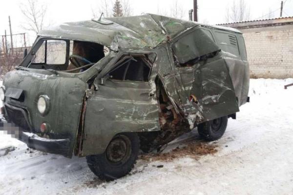 В Луганской области автомобиль военных попал в ДТП, есть пострадавшие В Луганской области автомобиль военных попал в ДТП, есть пострадавшие