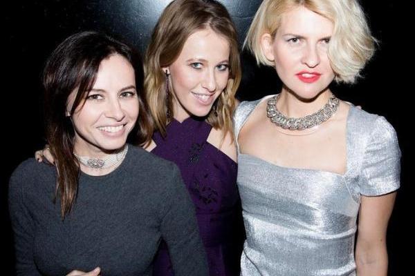 Собчак "зажгла" на дне рождения подруги