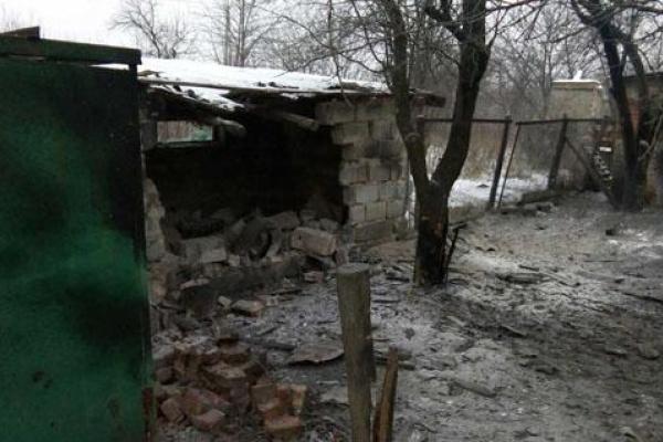 В Авдеевке снаряды оккупантов попали в дом 61-летней женщины В Авдеевке снаряды оккупантов попали в дом 61-летней женщины