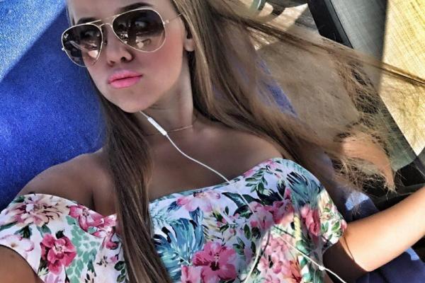 В соцсетях нашли сестру Анастасии Деевой, которая хвастается роскошной жизнью