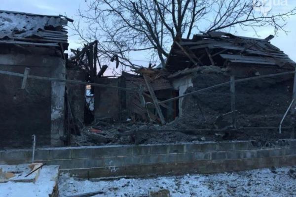 В оккупированном Донецке снарядами серьезно разрушены дома в Куйбышевском районе, есть раненые