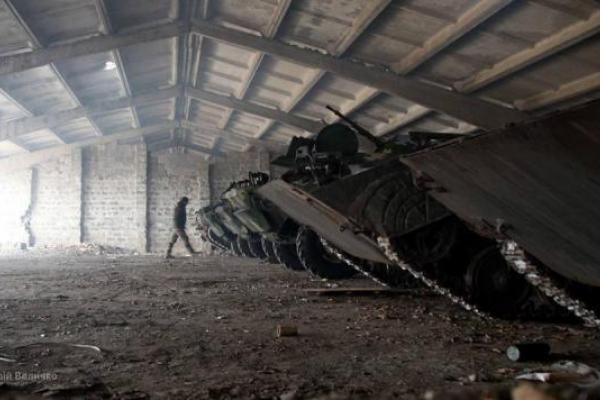 В Сети появились фото бойцов ВСУ в освобожденном Новолуганском