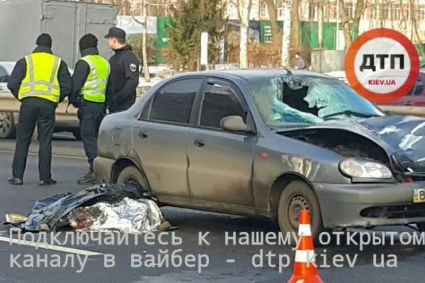 В Киеве произошло страшное ДТП: погиб молодой парень В Киеве произошло страшное ДТП: погиб молодой парень