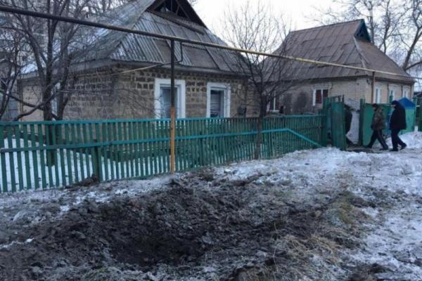 В оккупированном Донецке снарядами серьезно разрушены дома в Куйбышевском районе, есть раненые
