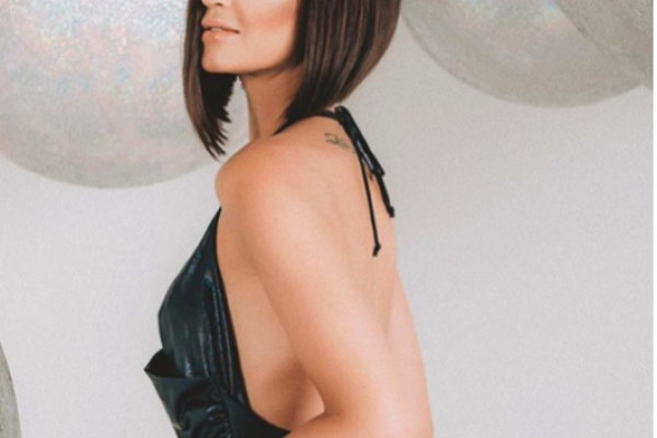 Телеведущая Ольга Бузова произвела фурор соблазнительным снимком