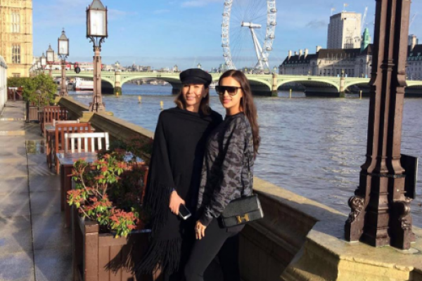 Беременная Ирина Шейк порадовала поклонников снимком из отпуска