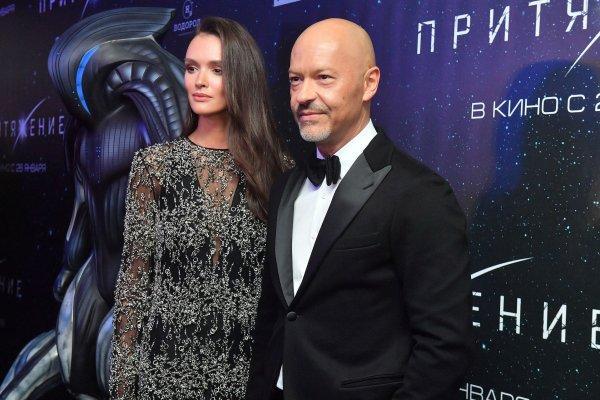 Поклонники подозревают, что Паулина Андреева ждет ребенка