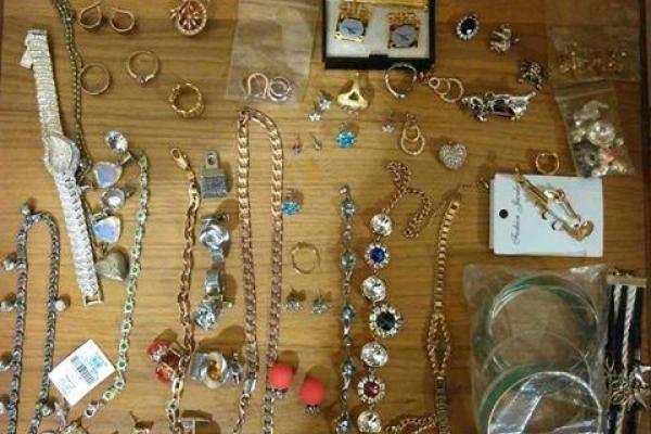 В Донецкой области задержали банду квартирных воров В Донецкой области задержали банду квартирных воров