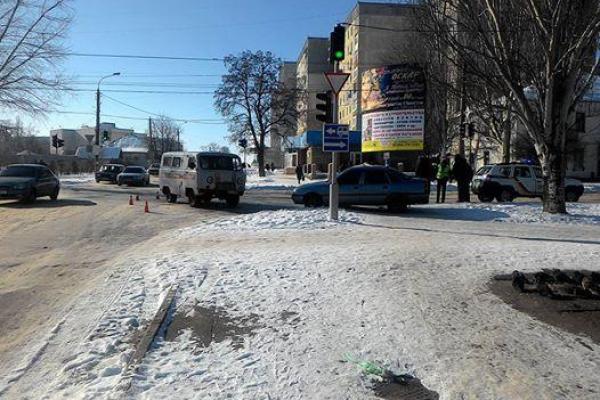 В Лисичанске попала в аварию скорая помощь