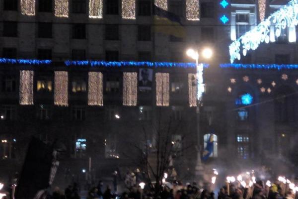 В Киеве раздался взрыв во время шествия В Киеве раздался взрыв во время шествия