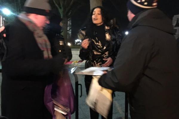 На прощальную вечеринку Обамы приехали Бейонсе, Jay-Z и Джордж Клуни На прощальную вечеринку Обамы приехали Бейонсе, Jay-Z и Джордж Клуни