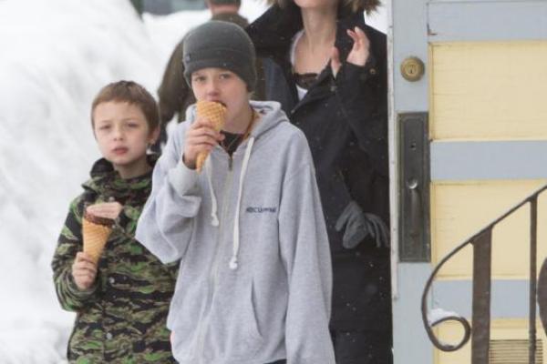 Анджелина Джоли испортила свою репутацию хорошей матери