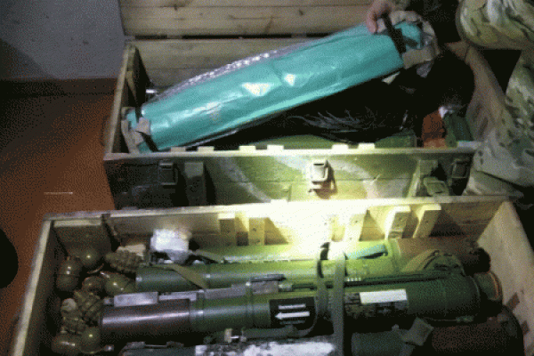 На Луганщине обнаружили большой тайник с боеприпасами боевиков