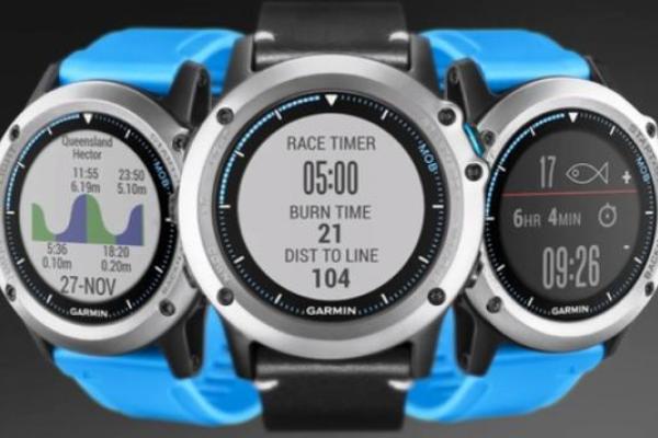 Денег нет, но вы держитесь: У Медведева заметили дорогущие часы Денег нет, но вы держитесь: У Медведева заметили дорогущие часы