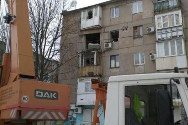 В Авдеевке в любой момент может рухнуть многоэтажка