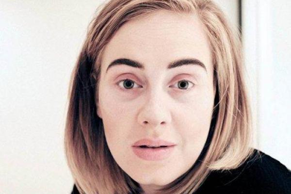 Певица Адель шокировала поклонников снимком без макияжа Певица Адель шокировала поклонников снимком без макияжа