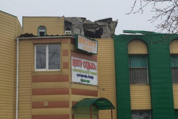 В Сети появились новые снимки последствий вчерашнего обстрела Авдеевки