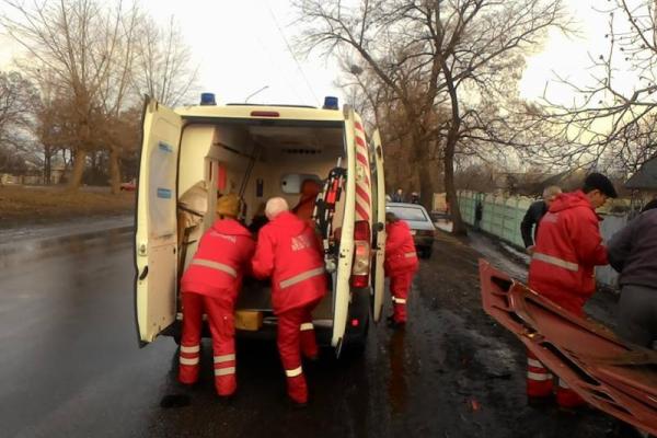 Страшная авария на Луганщине: прохожие спасали пострадавших Страшная авария на Луганщине: прохожие спасали пострадавших