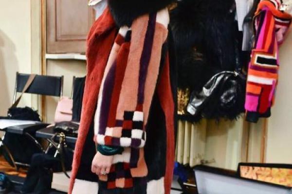 Поклонники раскритиковали новую шубу телеведущей Ксении Собчак Поклонники раскритиковали новую шубу телеведущей Ксении Собчак