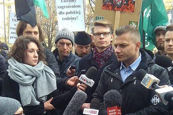 Поляки "восстали" против украинских заробитчан, - СМИ