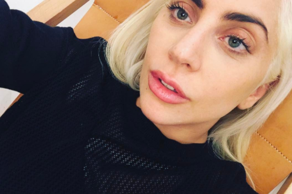 Певица Леди Гага предстала в новом образе: поклонники разочарованы Певица Леди Гага предстала в новом образе: поклонники разочарованы