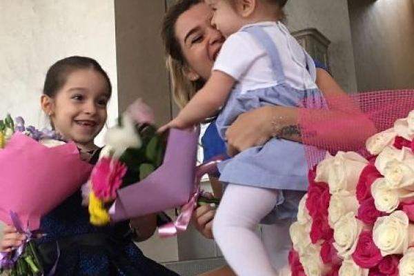 Телеведущая Ксения Бородина пожаловалась на слабое здоровье младшей дочери Телеведущая Ксения Бородина пожаловалась на слабое здоровье младшей дочери