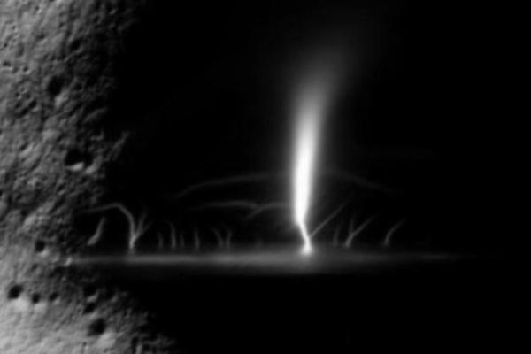 Ученые пытаются разгадать странную энергетическую аномалию на Луне Ученые пытаются разгадать странную энергетическую аномалию на Луне