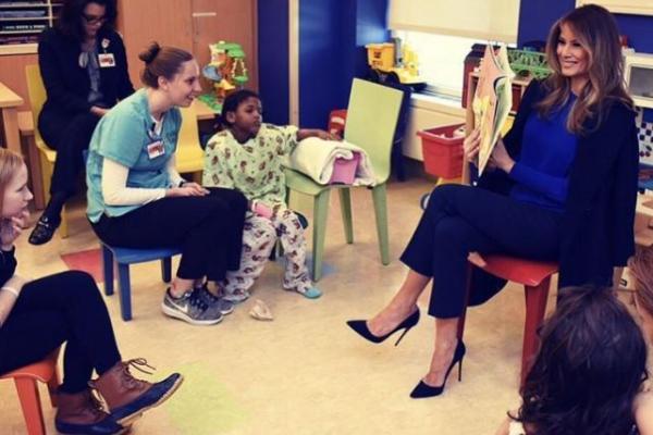 Меланья Трамп начала рассказывать сказки 