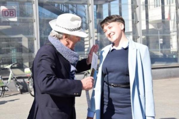 На каблуках и в платье: Надежда Савченко устала от политики и хочет летать На каблуках и в платье: Надежда Савченко устала от политики и хочет летать