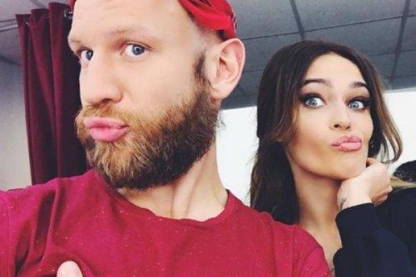 Певец Иван Дорн пообещал сбрить бороду ради известной телеведущей